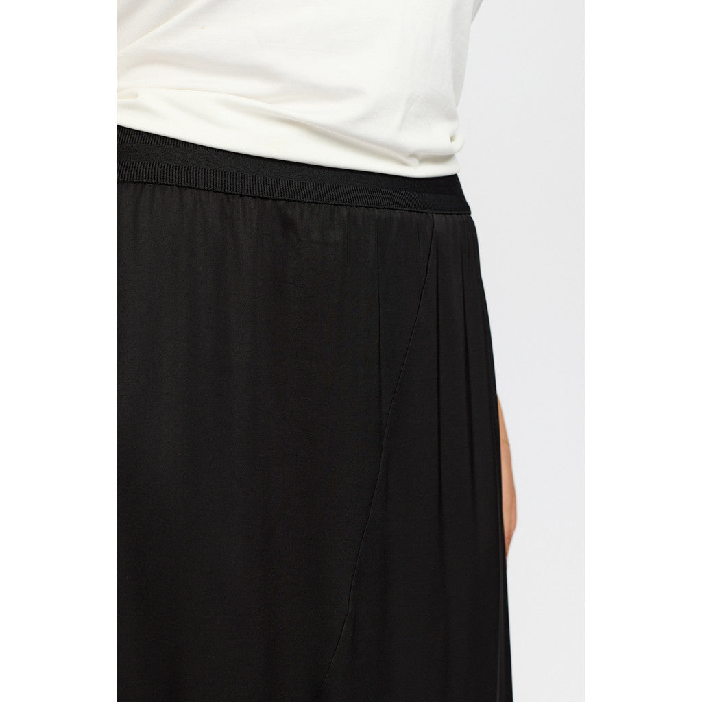 12007222 Carla Skirt
