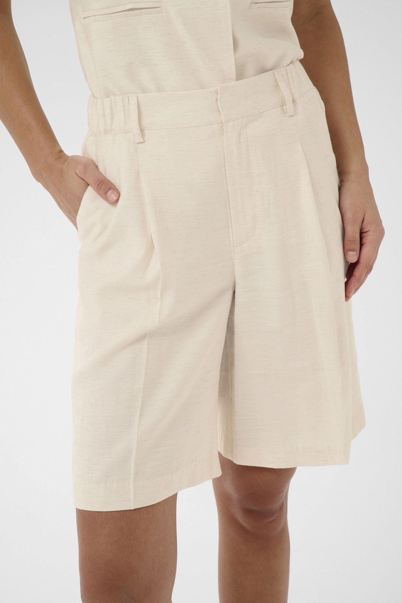 Kaannetta Hw Shorts