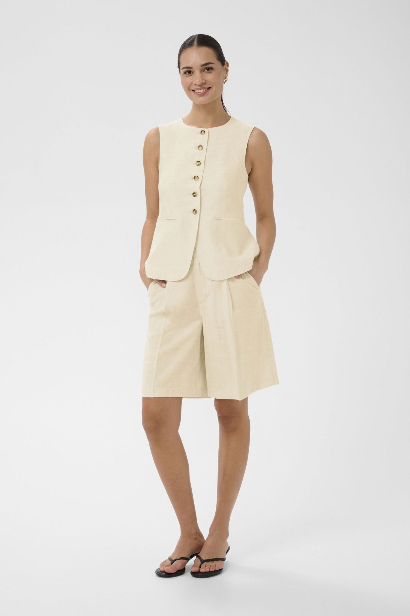 Kaannetta Waist Coat