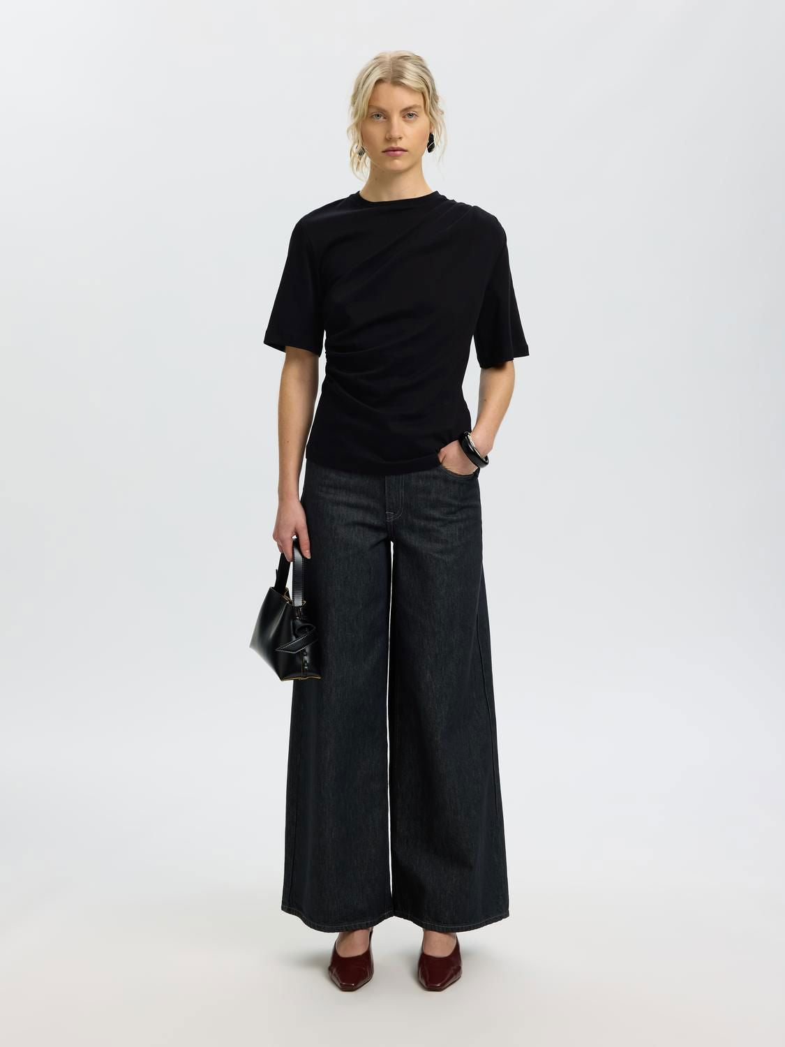 Slwtaj Light Twist Tee Noos