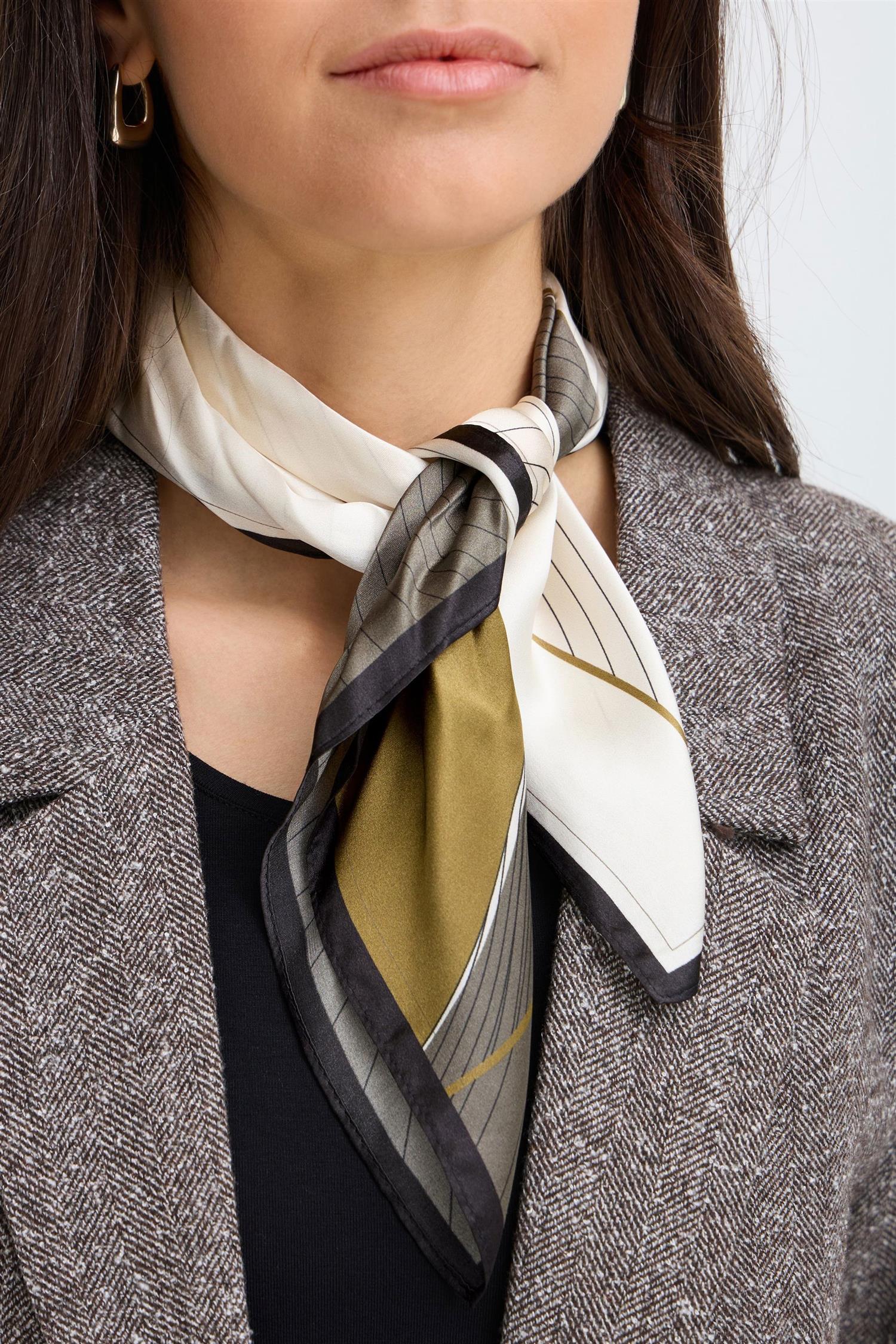 Frsilla Scarf