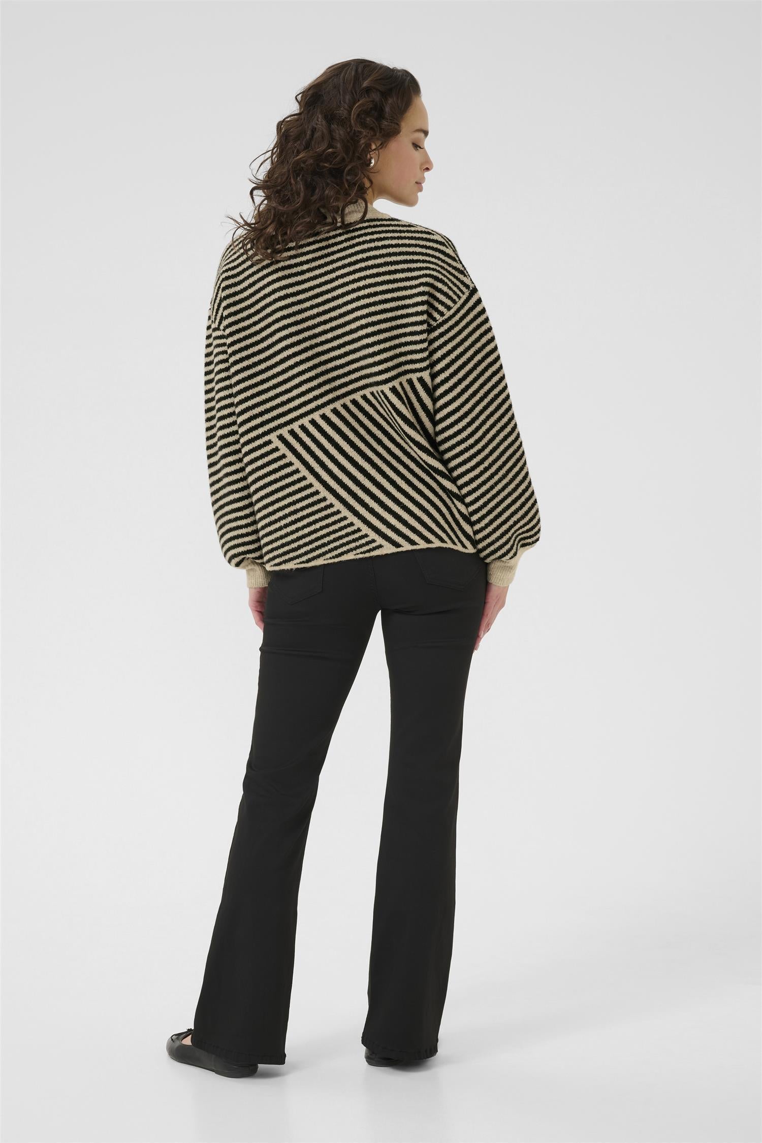 Kaverana Knit Pullover