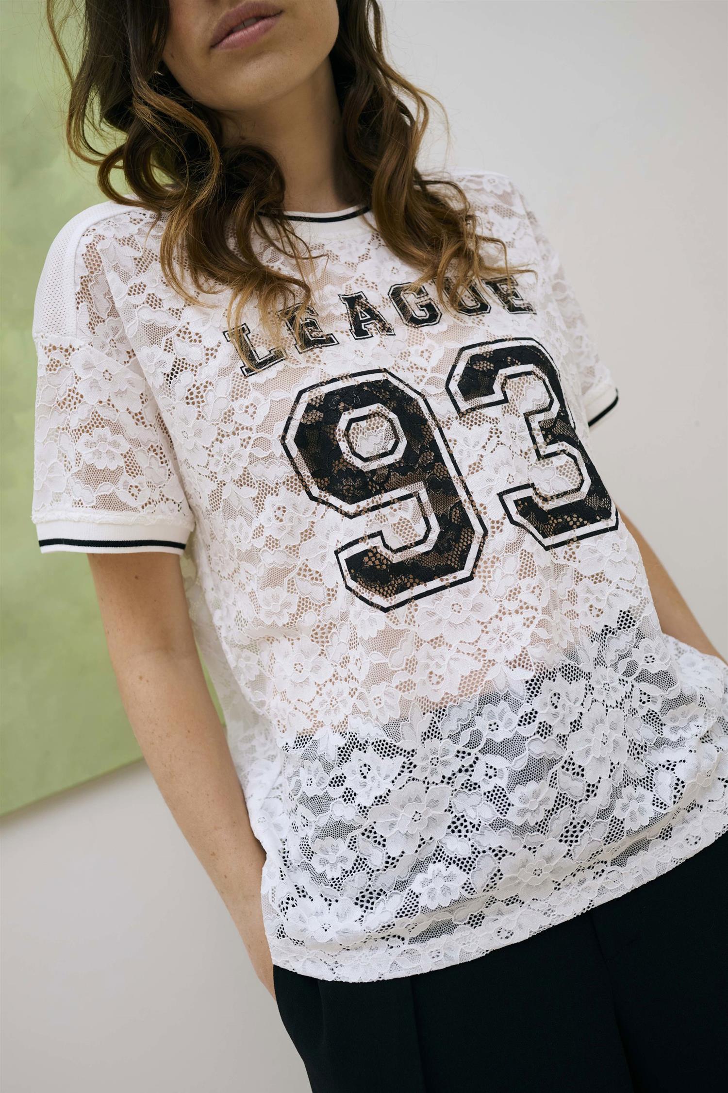 Kabelle Lace T-Shirt