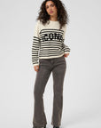 Kasus Pullover Knit