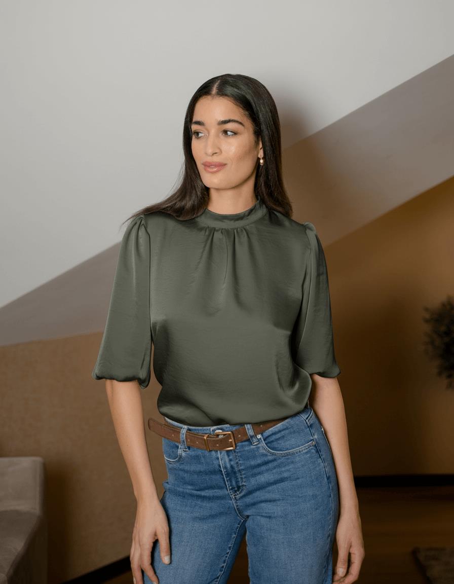 Emmeli Heavy Satin