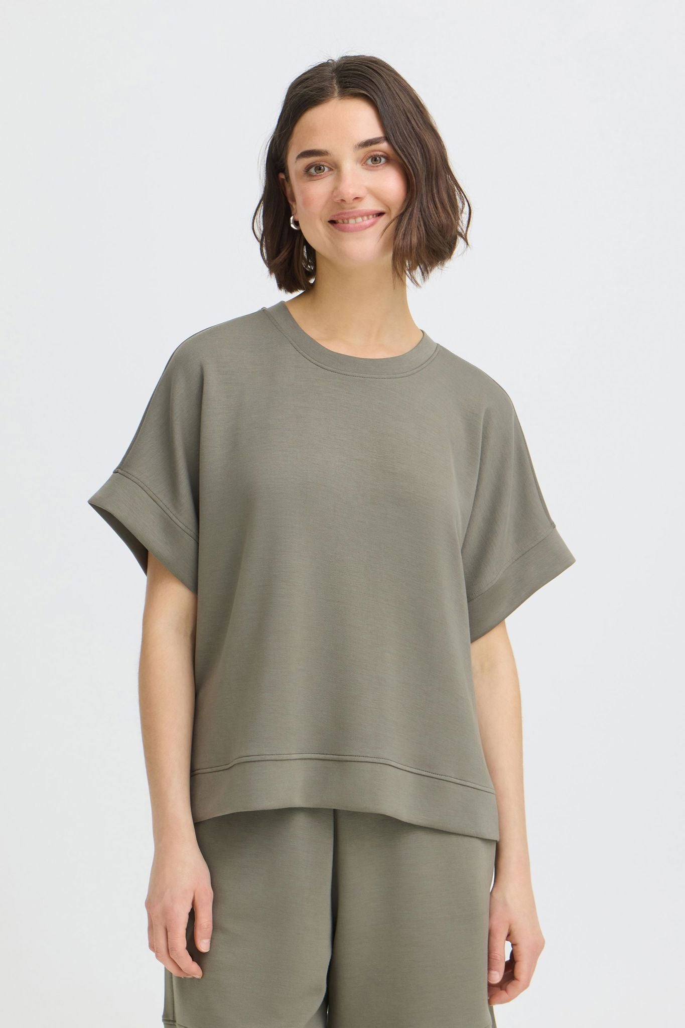 Fraurora Tee 5