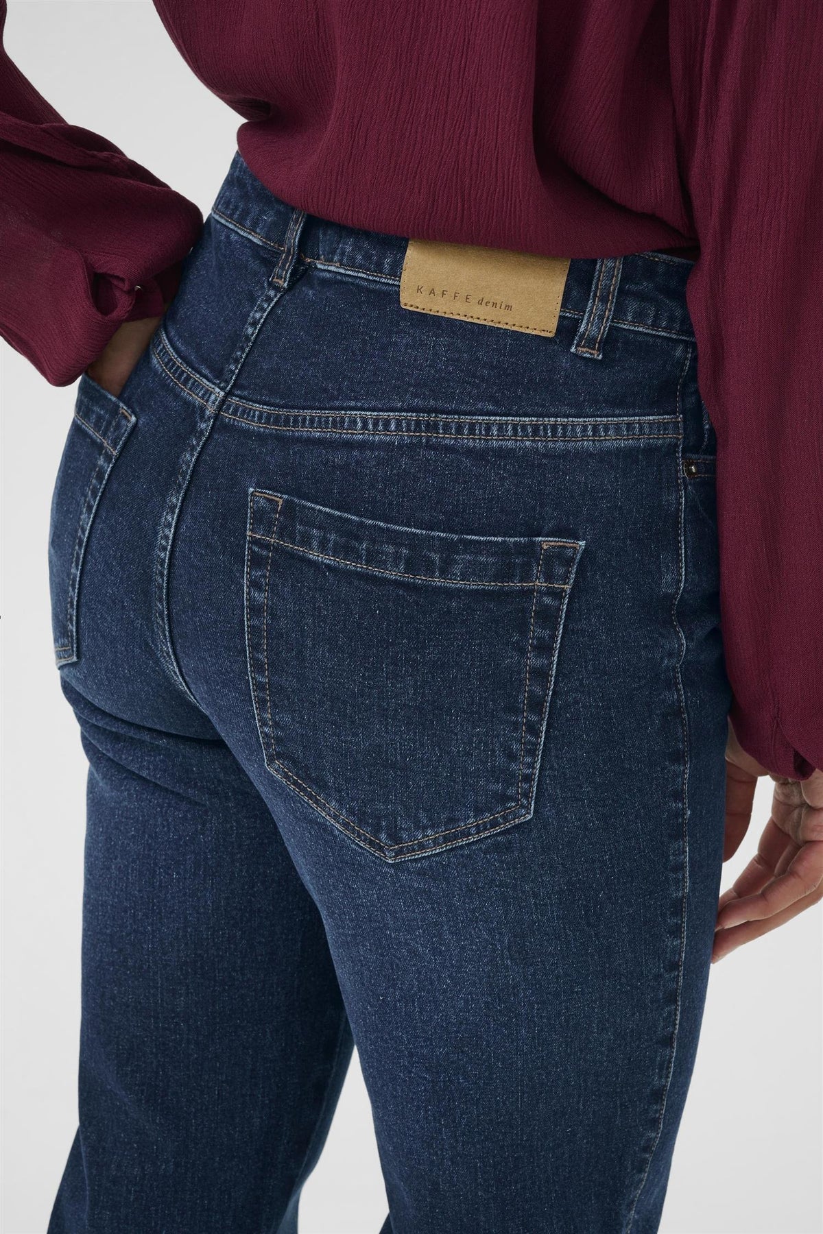 Kamaris Reg Fit Jeans