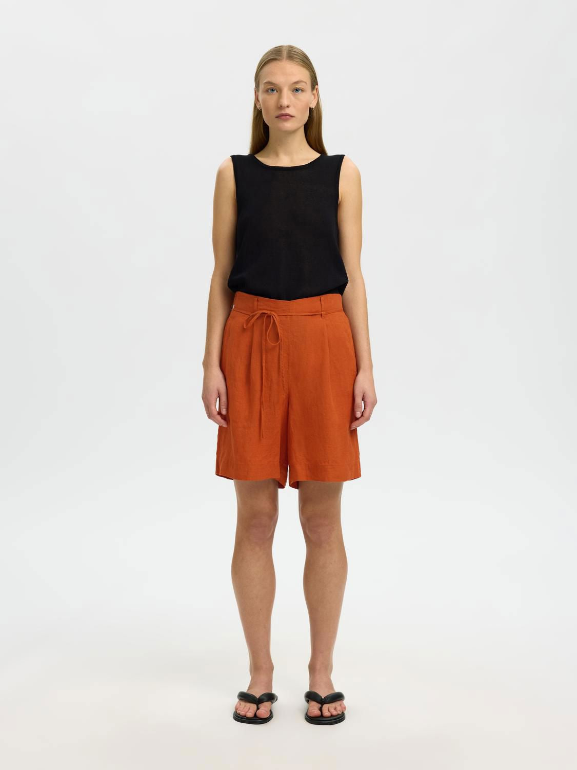 Slflinna Hw Linen String Shorts B