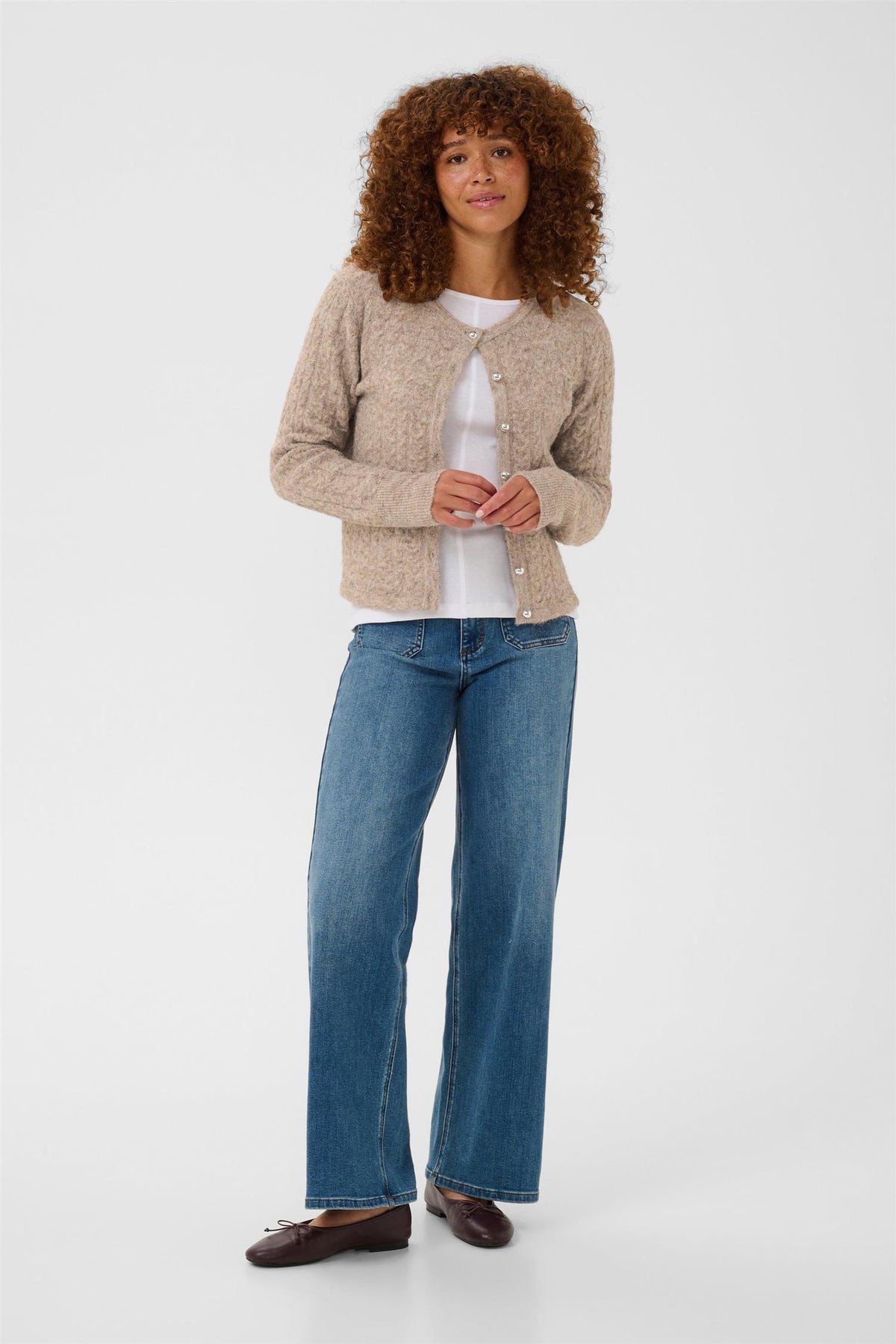 Kamelanie Cardigan
